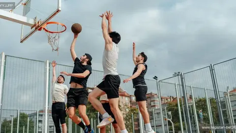 尤文新帅未露锋芒先表心意：青睐弗拉霍维奇与布雷默，展望球队美好未来。