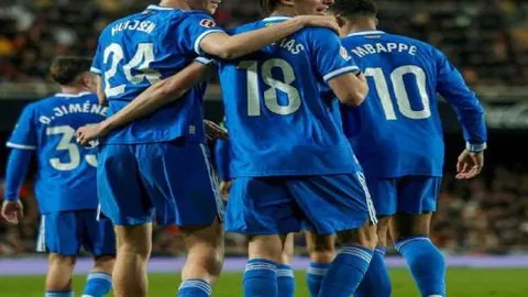 潘展乐获奖感言引热议，人民日报微博转发深度演讲